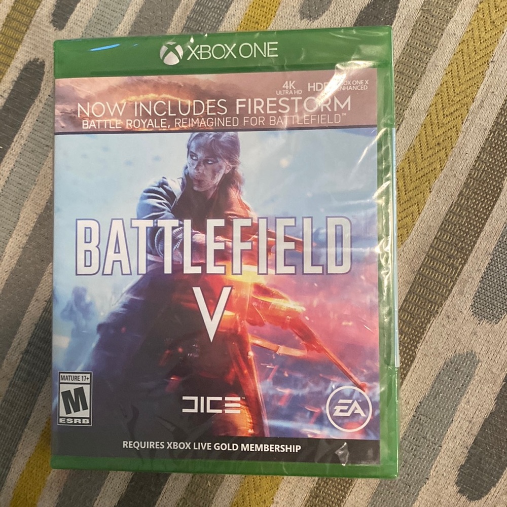 Xbox one battlefield V game.